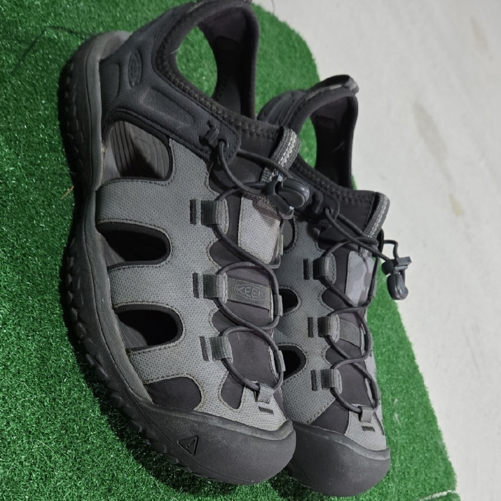 Keen Gray and Black Outdoor Sandals